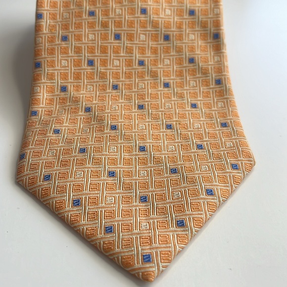 Ferrell Reed “City of London” Handsewn Silk Tie - Picture 6 of 7